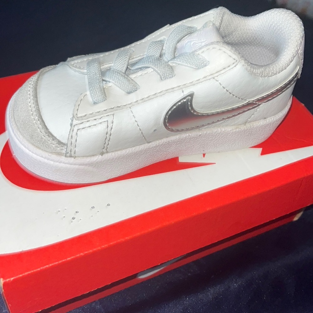 Baby girl 5c blazer low 77 (TD)